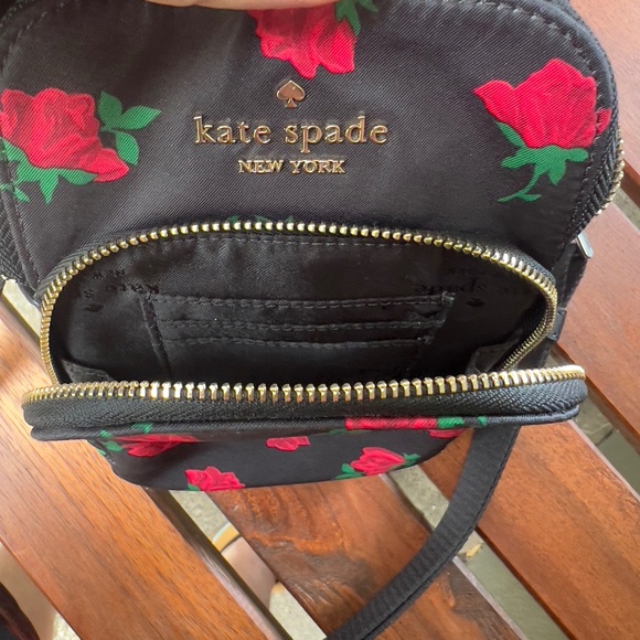 Kate Spade Chelsea Rose Toss North South Crossbody Bag Black - Picture 5 of 12